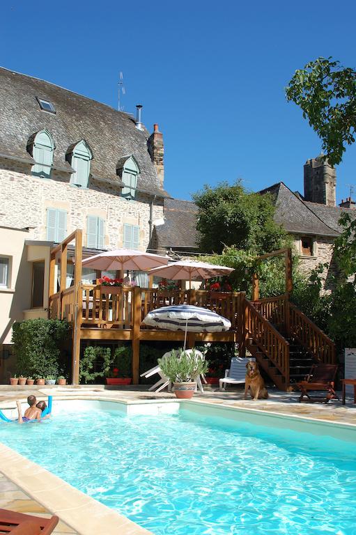 Auberge Saint Fleuret Estaing  Esterno foto